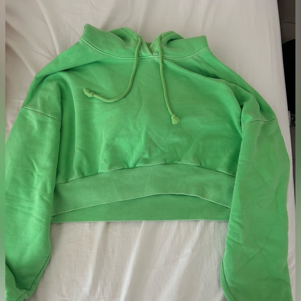 Artizia cropped green sweatshirt